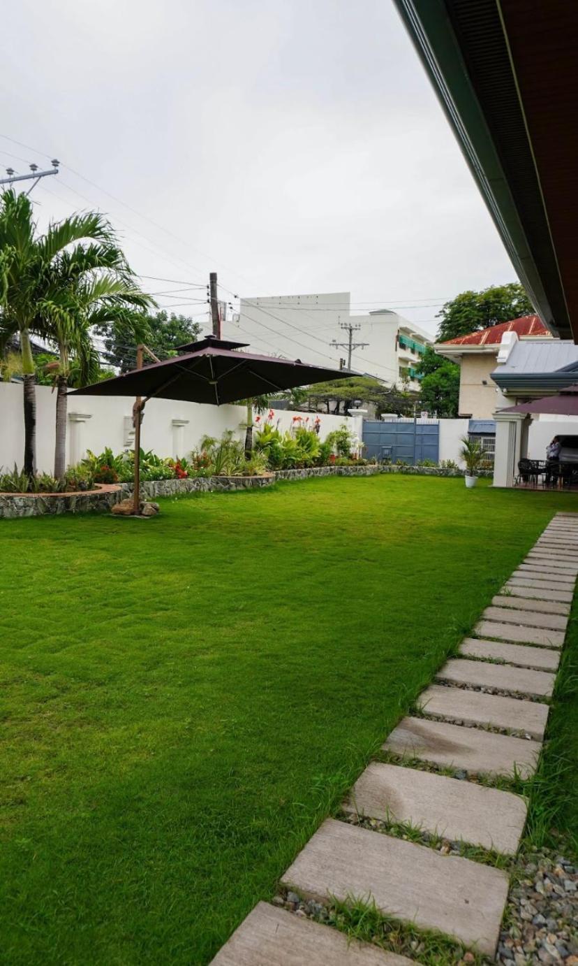 Honey Suite Room Inside Bee Cafe Cebu At Ayala Area Exterior photo